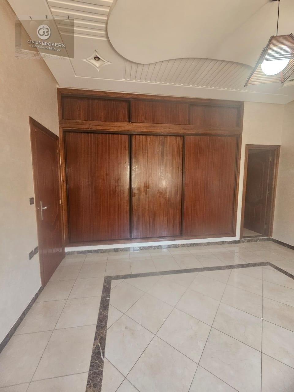Etage Villa à louer (Sidi maarouf) 120m²