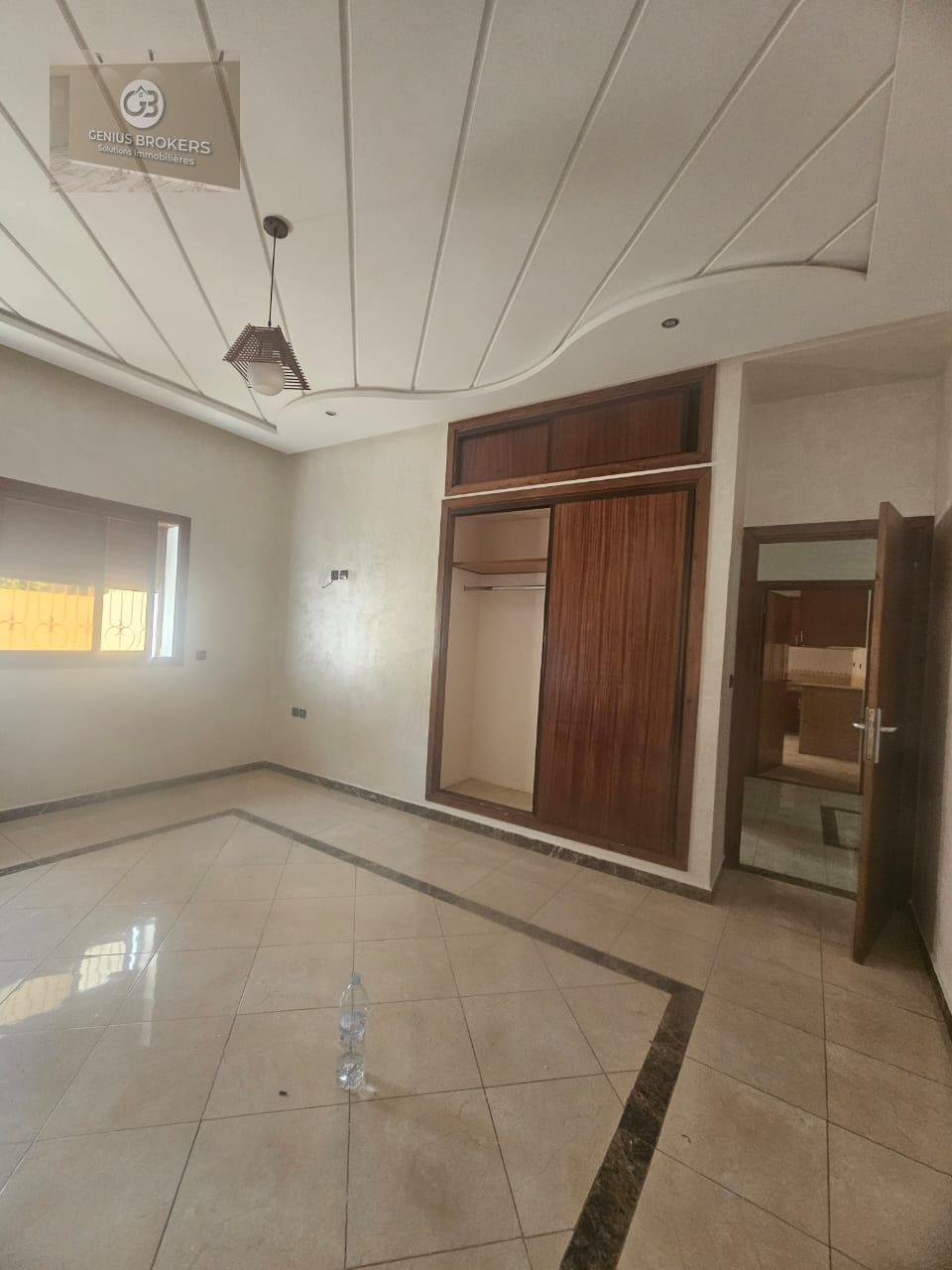 Etage Villa à louer (Sidi maarouf) 120m² — 2