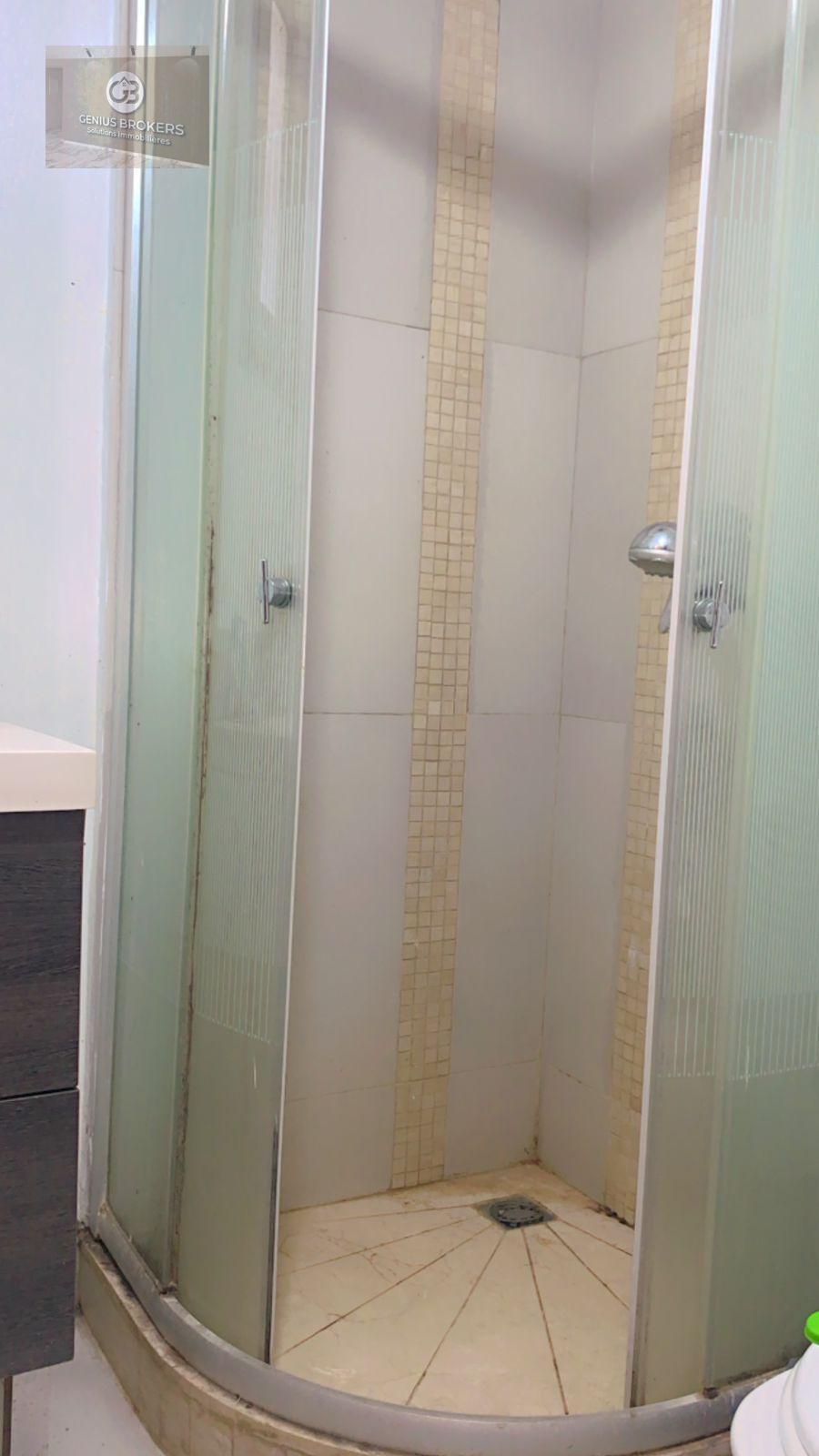 Studio 54 m² à Quartier des Hôpitaux — 5