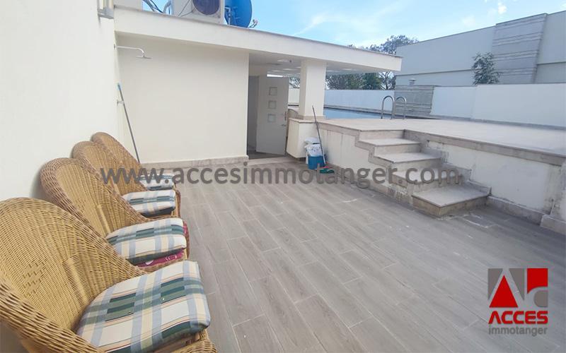 Villa avec piscine dans un quartier élégant — 4