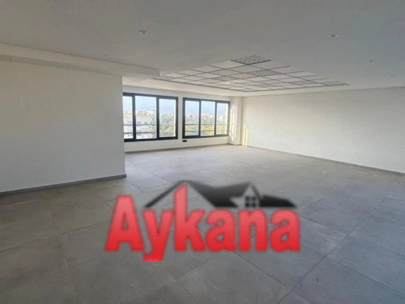 Vente Plateau Bureau Haut de Gamme à Rabat Bas Agdal