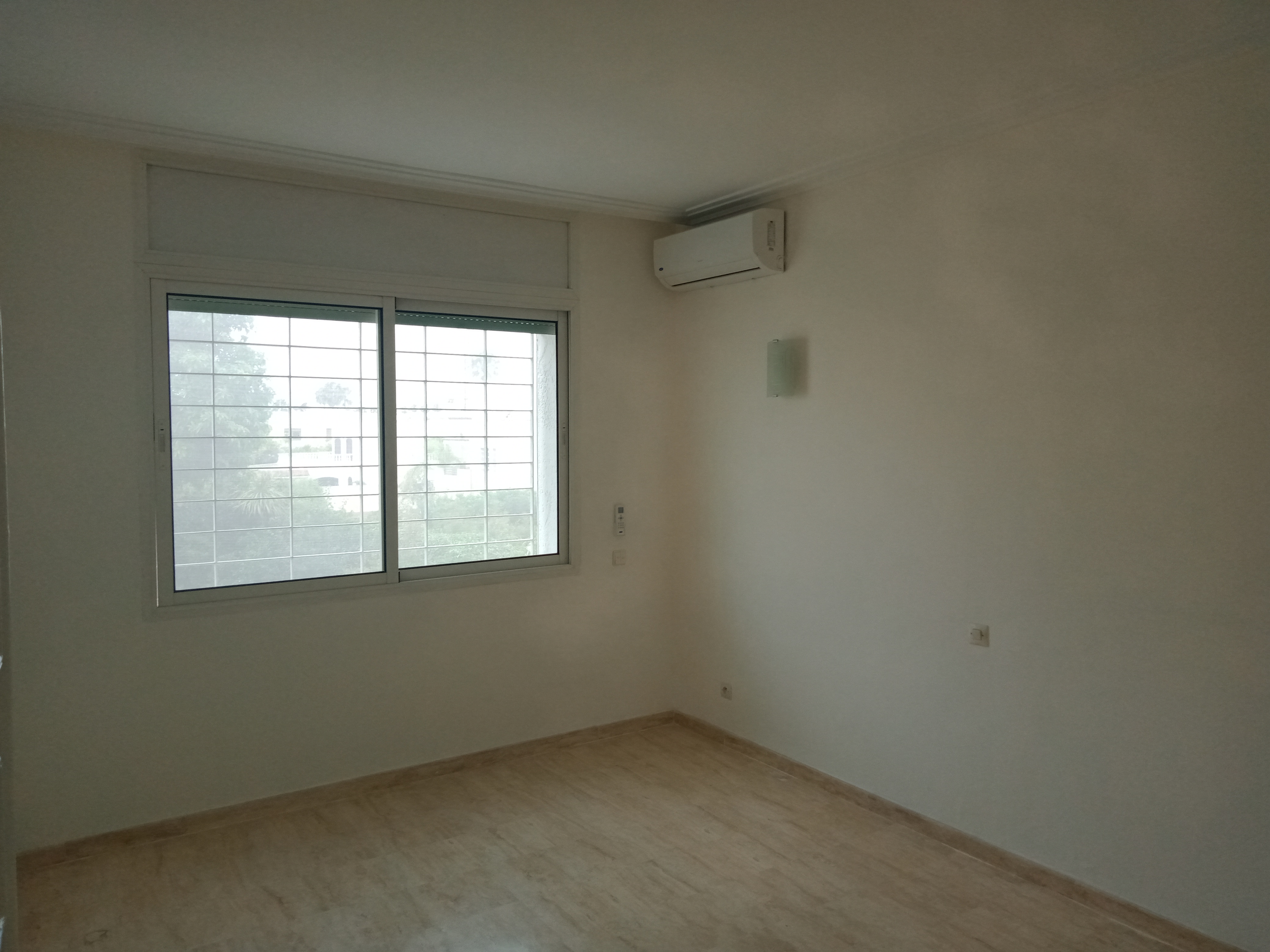 Villa 730 m² f Souissi — 10
