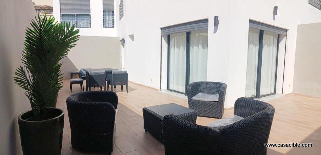 Location joli studio meublé au quartier Maarif à Casablanca.