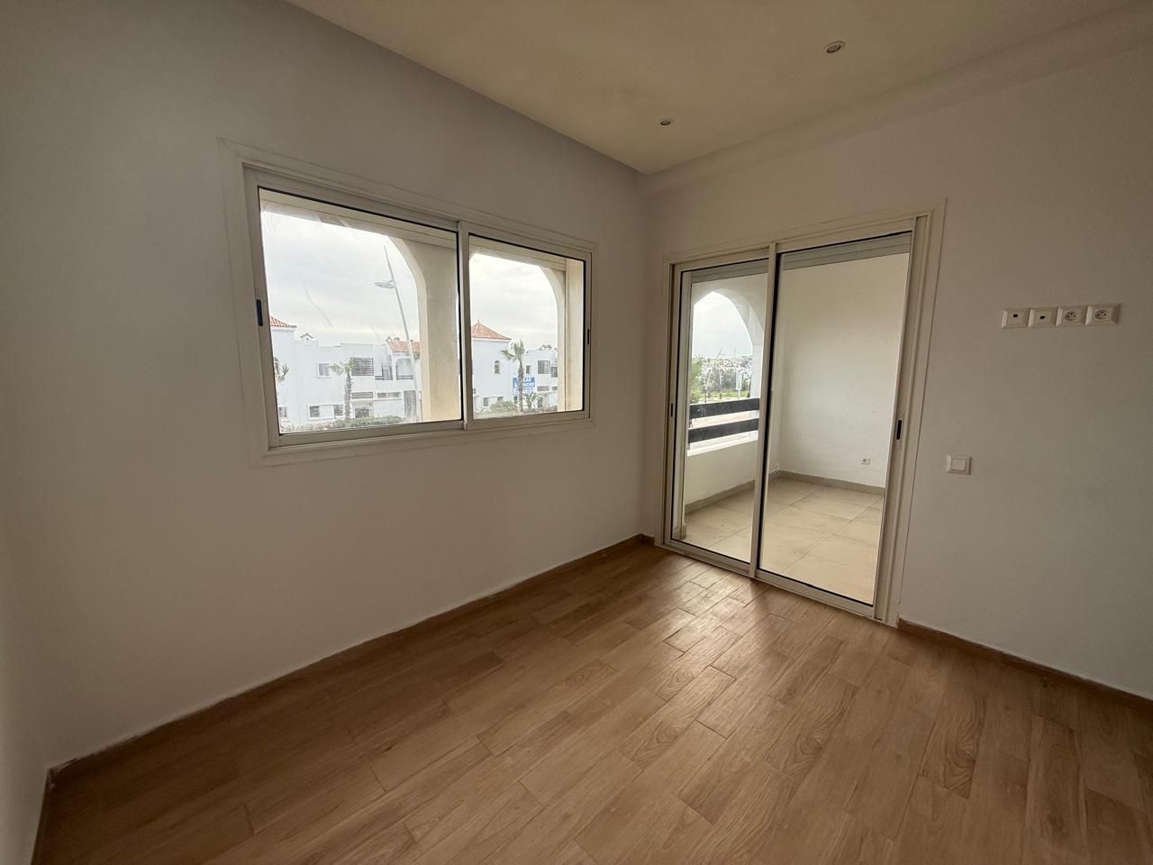 Dar Bouazza, Appartement à louer VIDE 3 CH — 3