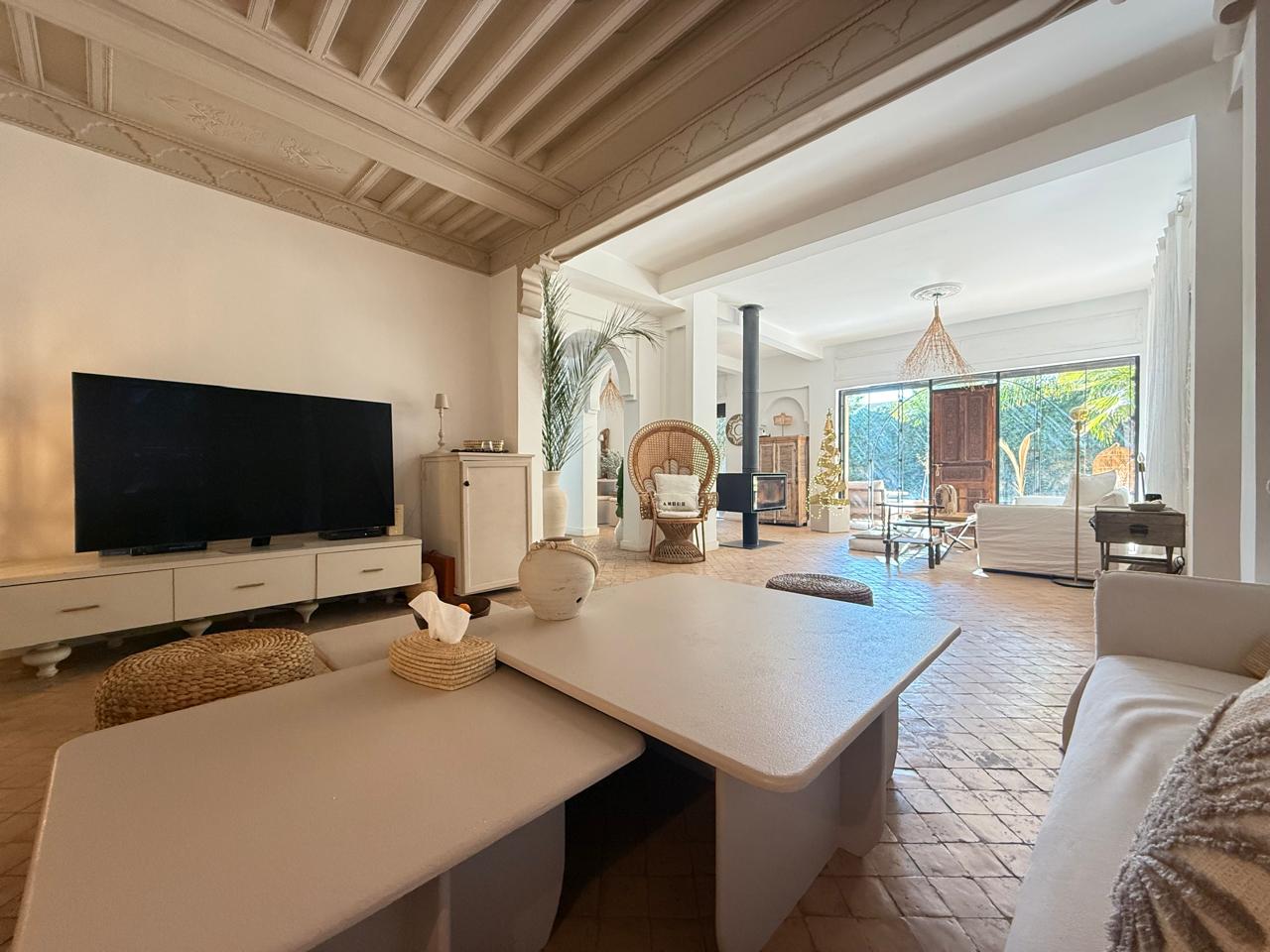 Villa 570 m² à AIN MEZOUAR — 5