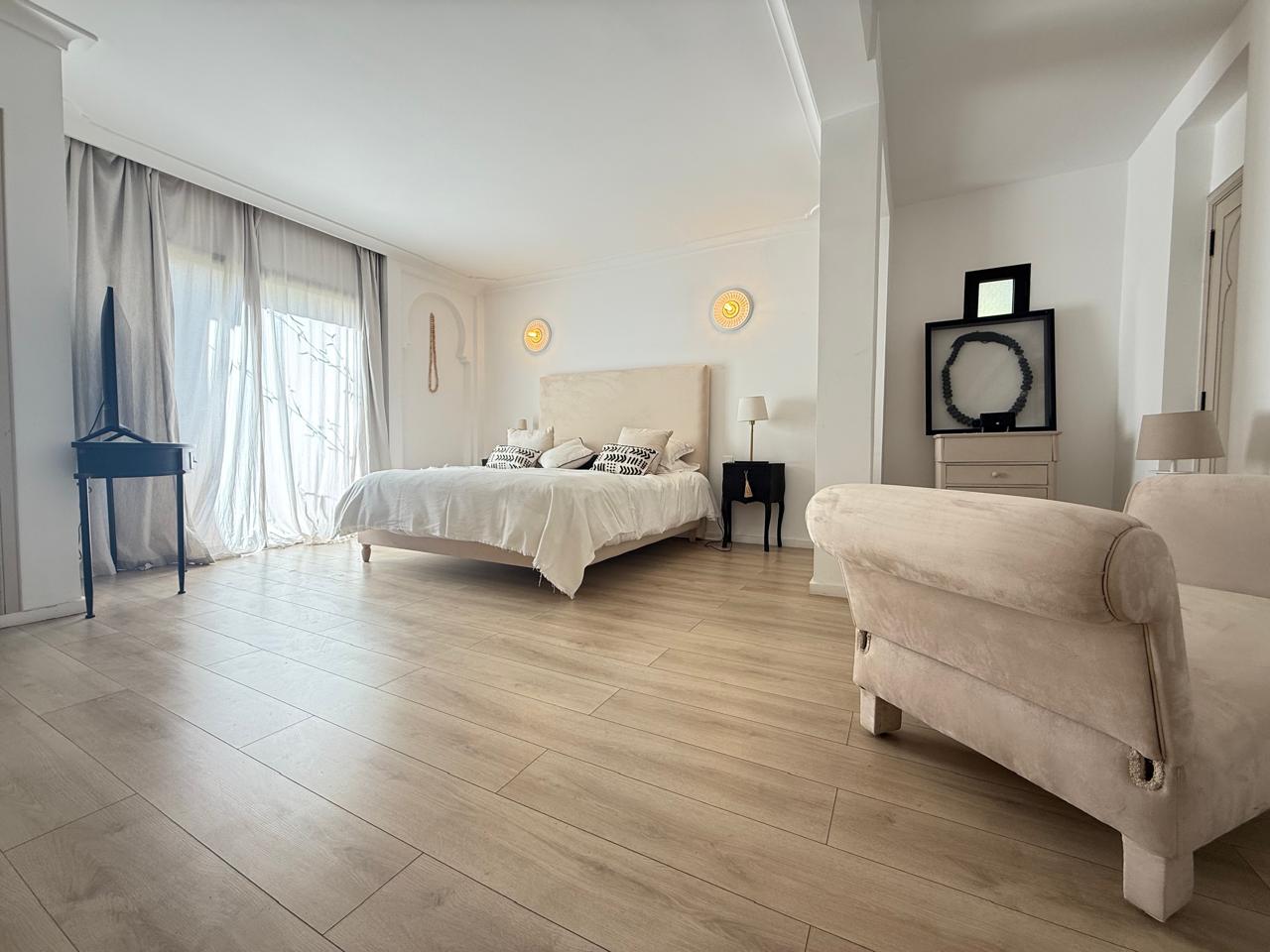 Villa 570 m² à AIN MEZOUAR — 9
