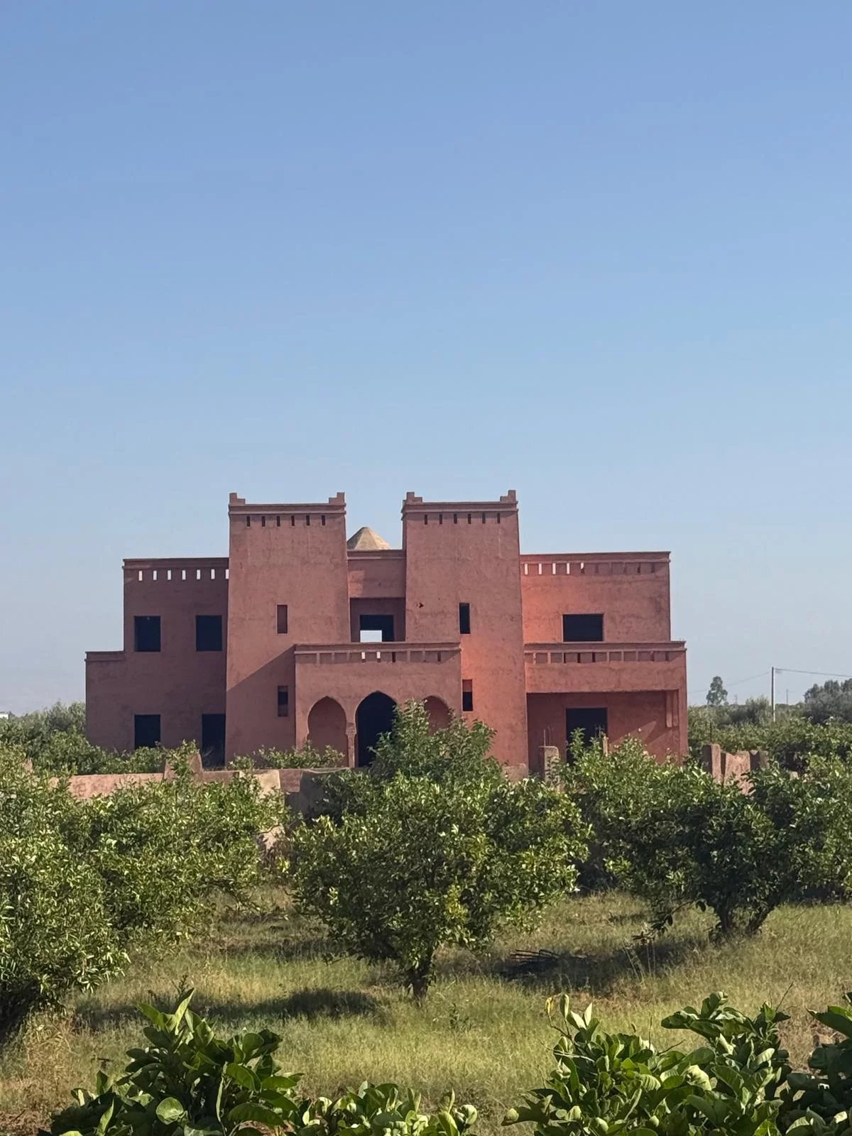 Domaine d’Exception de 4 Hectares avec 4 Villas Semi-Finies sur la Route de Fès — 6