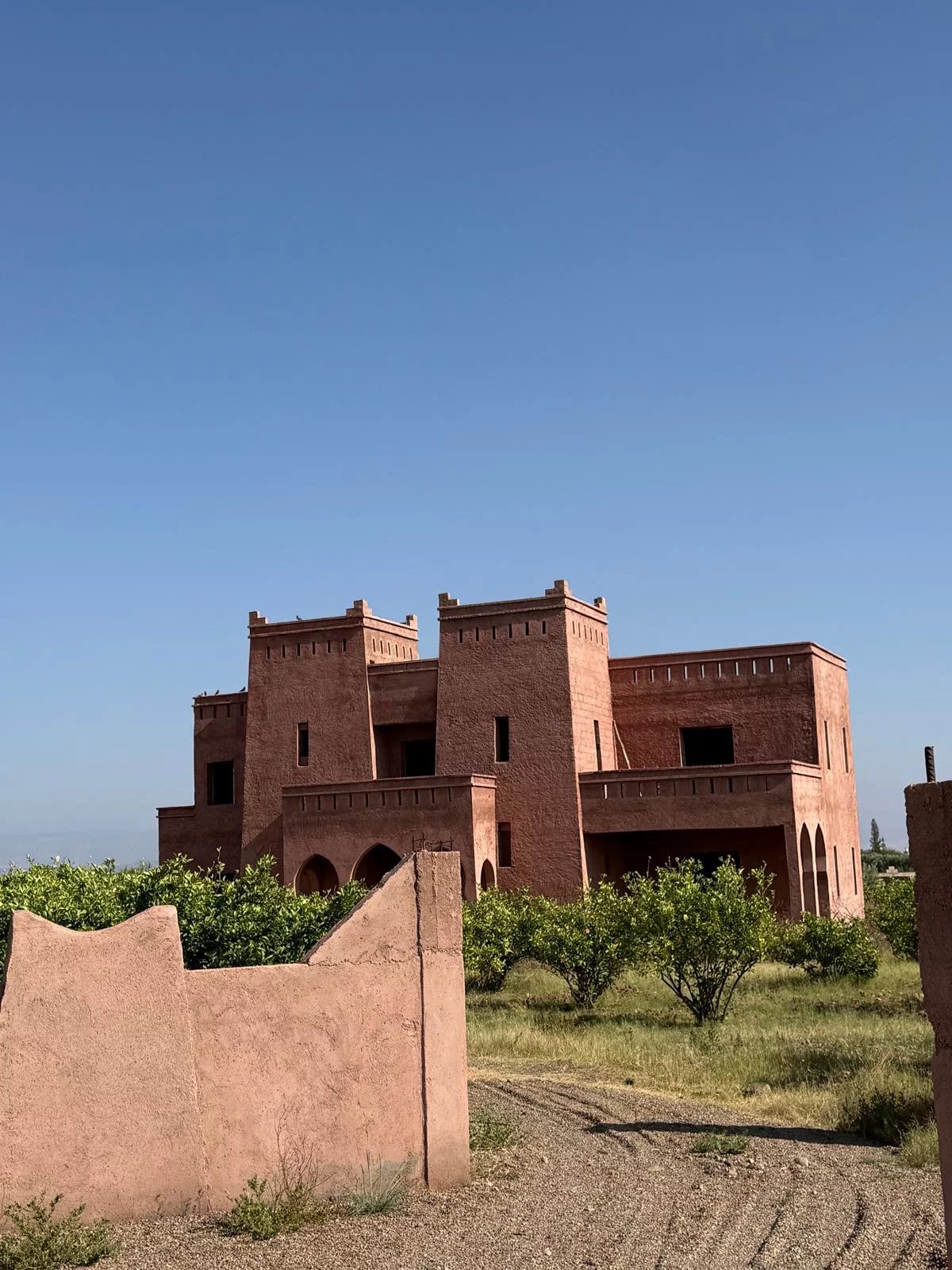 Domaine d’Exception de 4 Hectares avec 4 Villas Semi-Finies sur la Route de Fès — 4