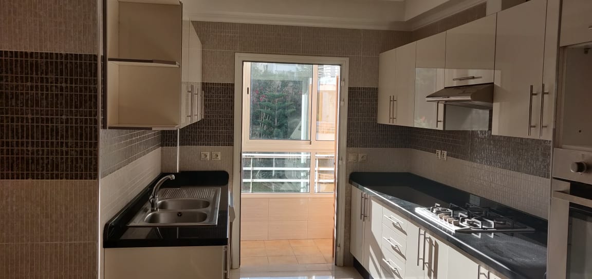 Ain Diab, Appartement de 175 m² à vendre, 3 C H — 5