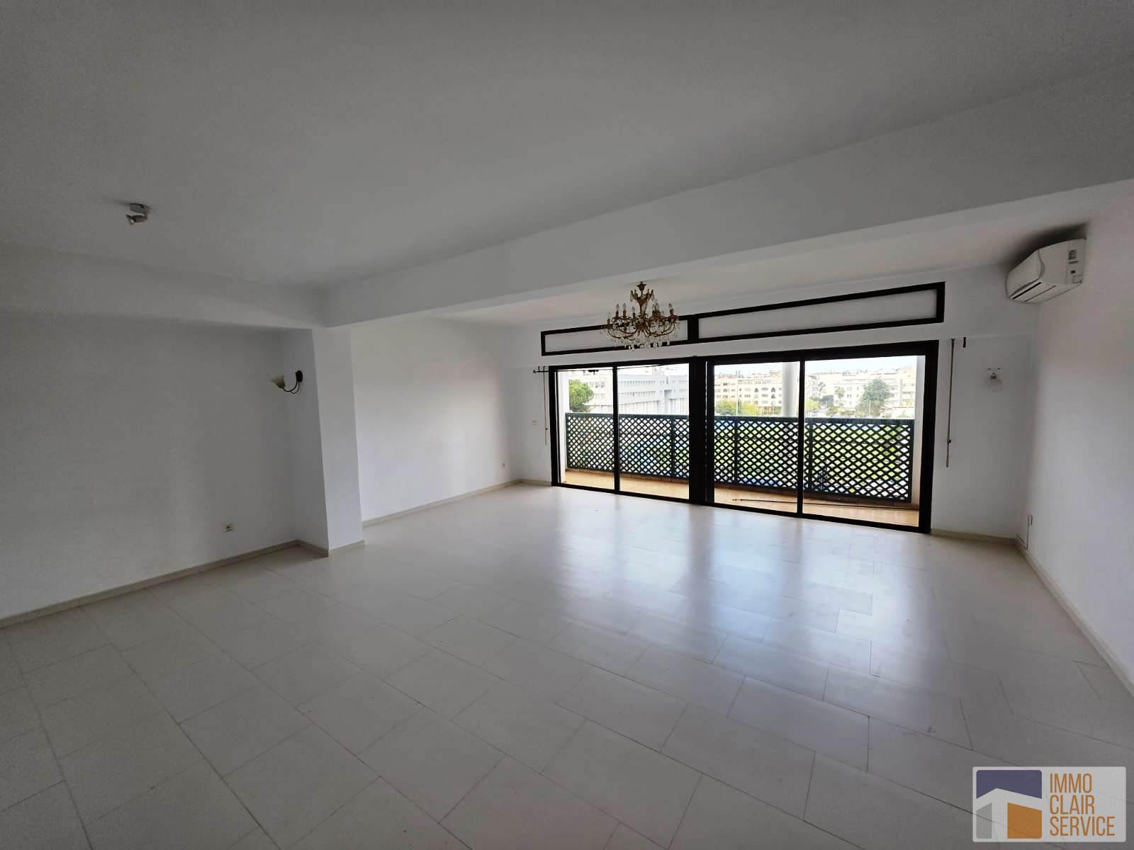 Appartement lumineux sans vis à vis (haut Agdal)