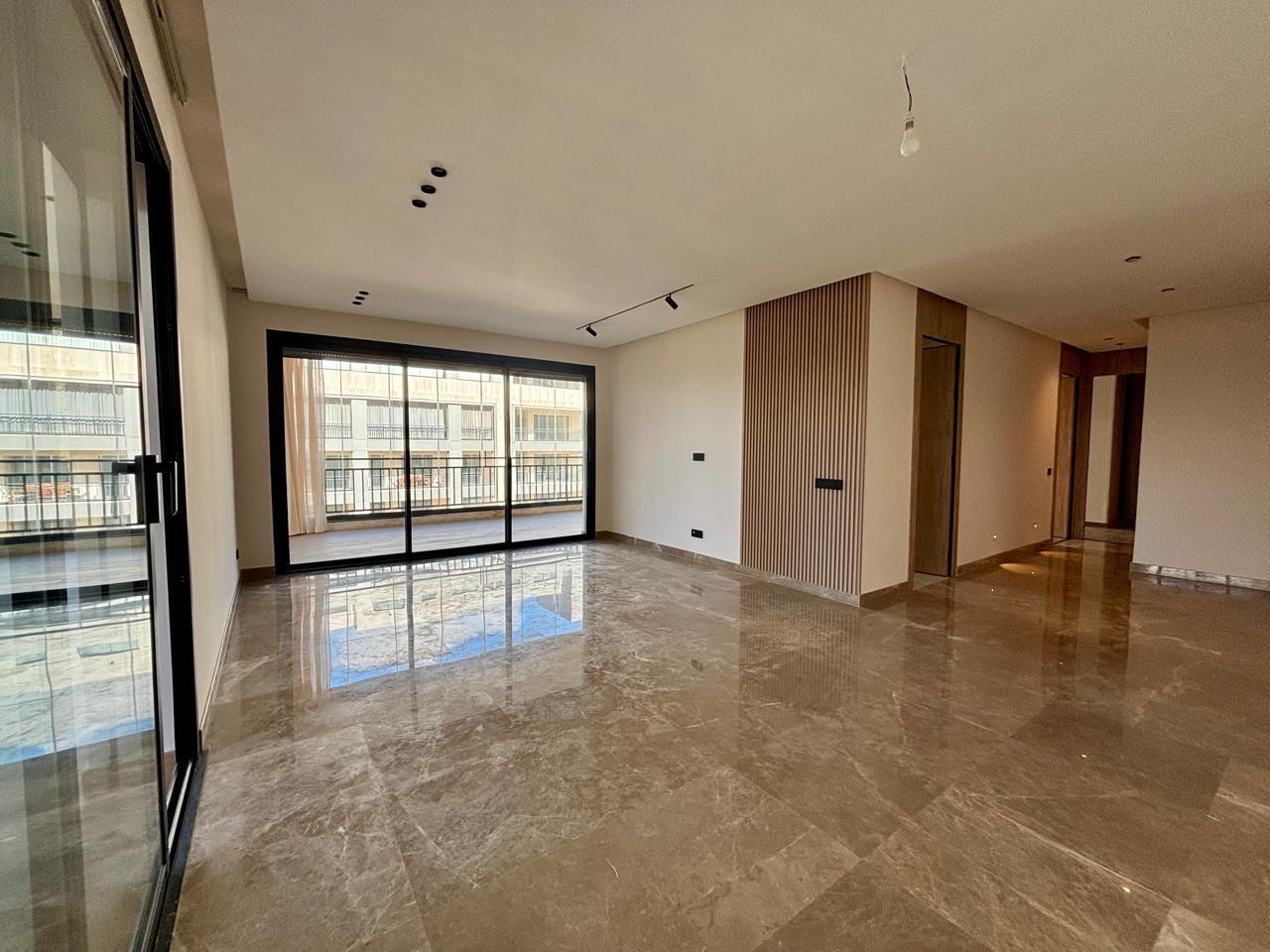 شقة حديثة من التصنيف العالي (سواسي الورود)