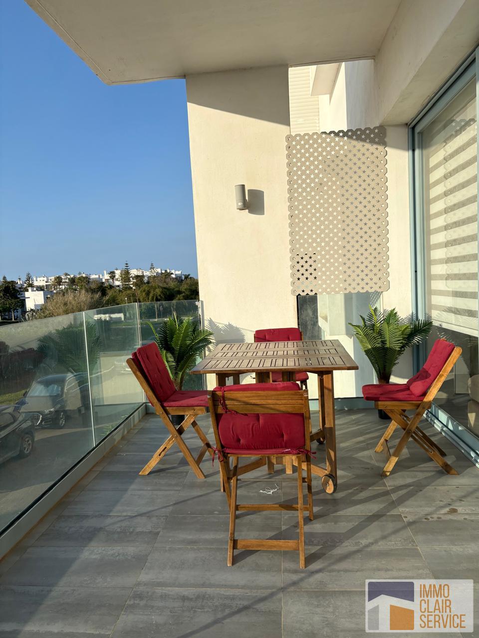 Bel appartement front mer à vendre — 4