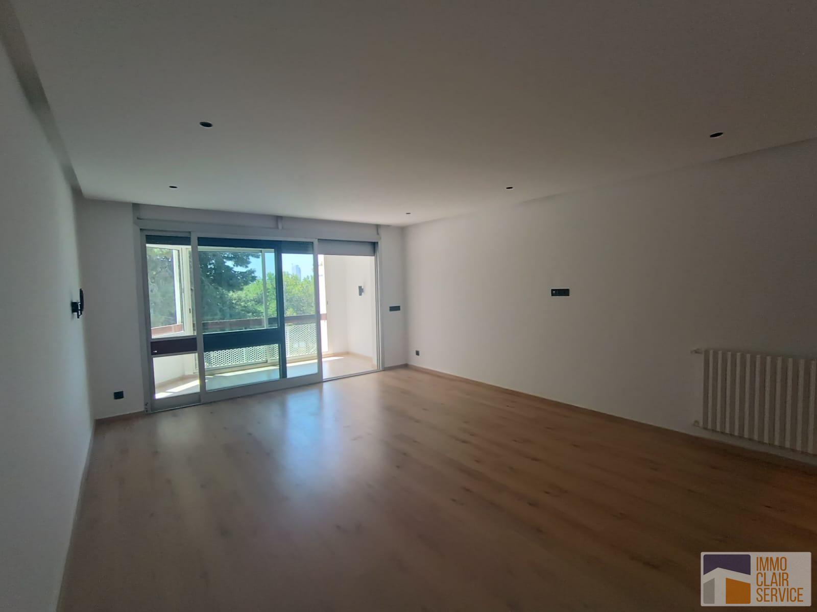 Appartement entièrement rénové (dans une résidence fermée) — 2