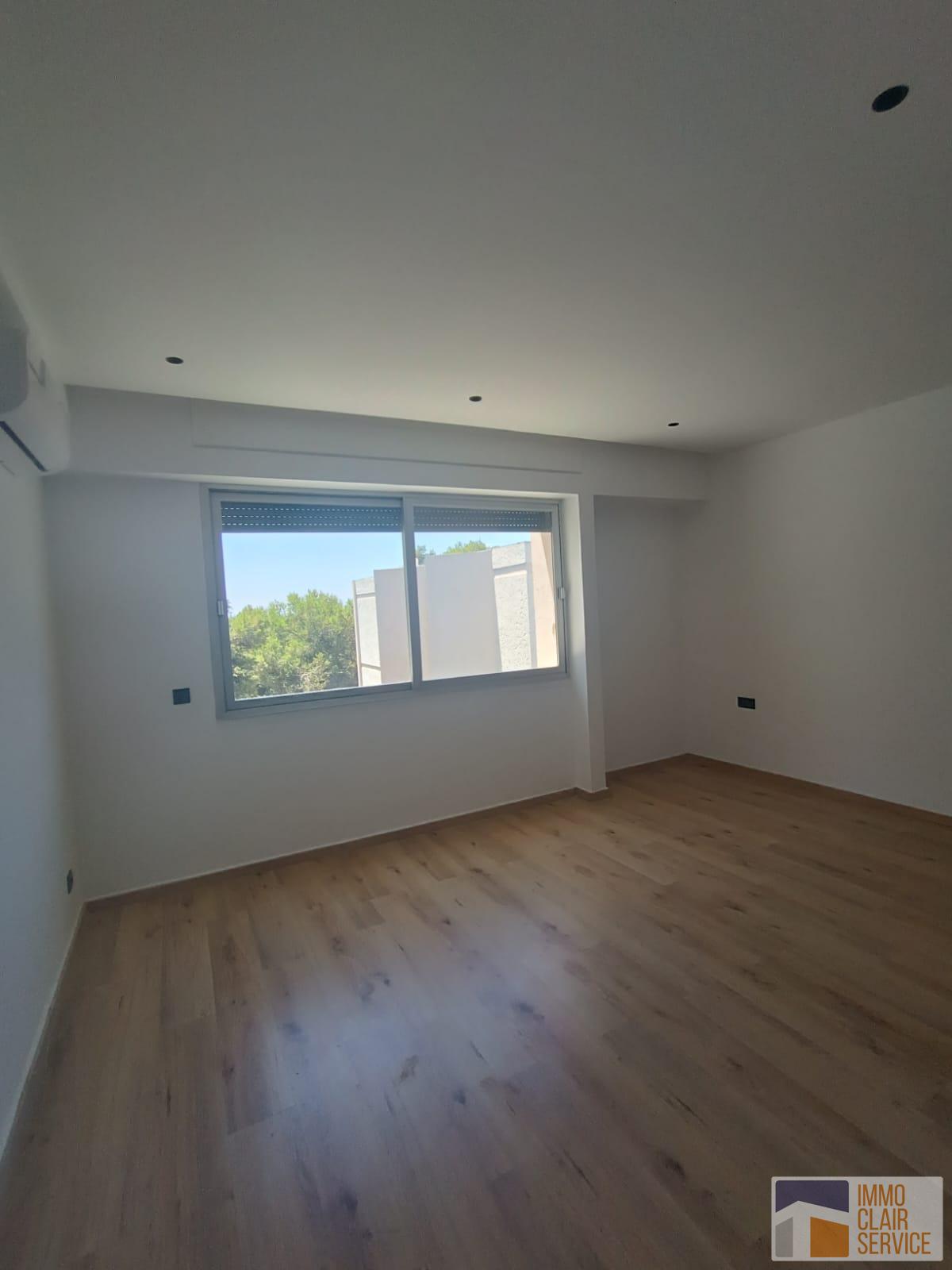 Appartement entièrement rénové (dans une résidence fermée) — 6