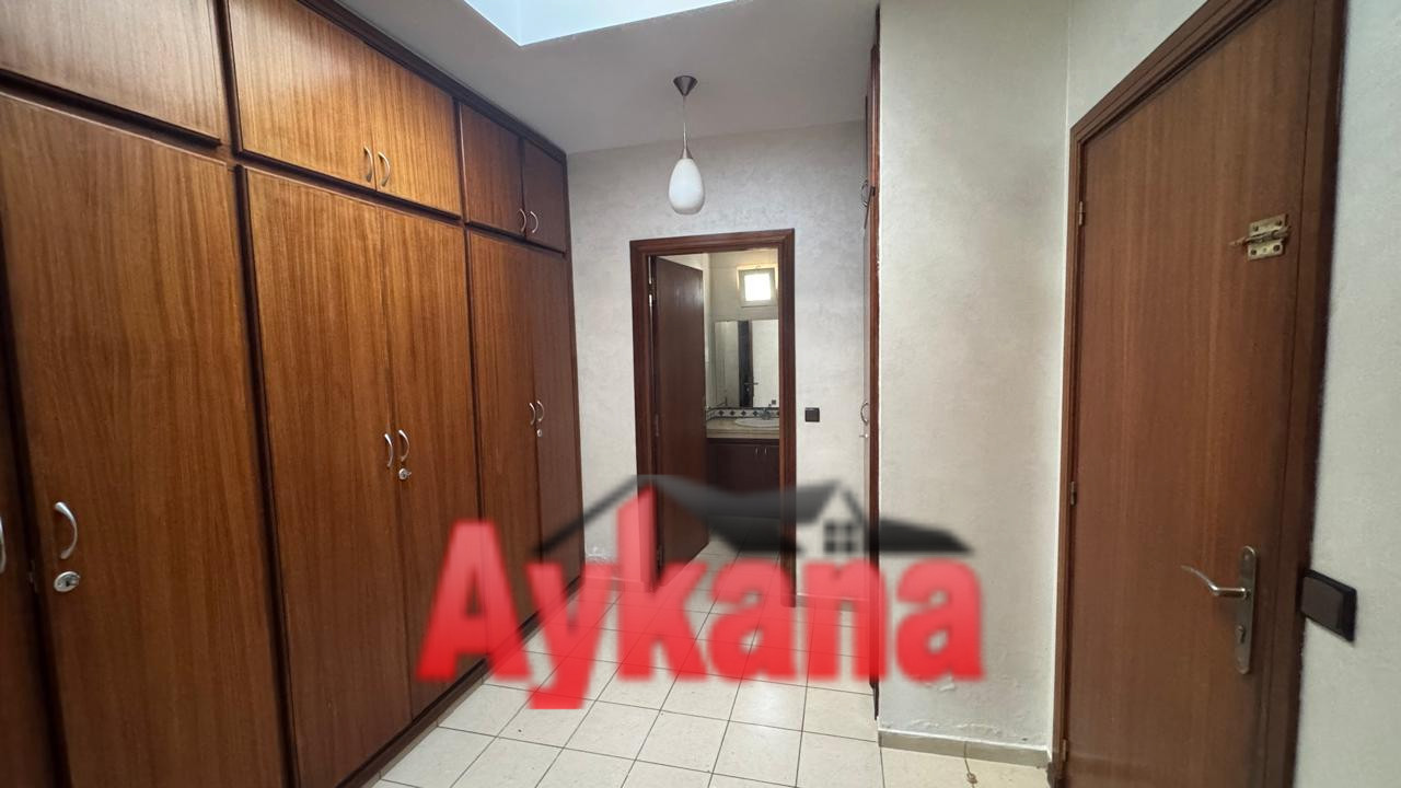 Villa 354 m² à Hay Riad — 10