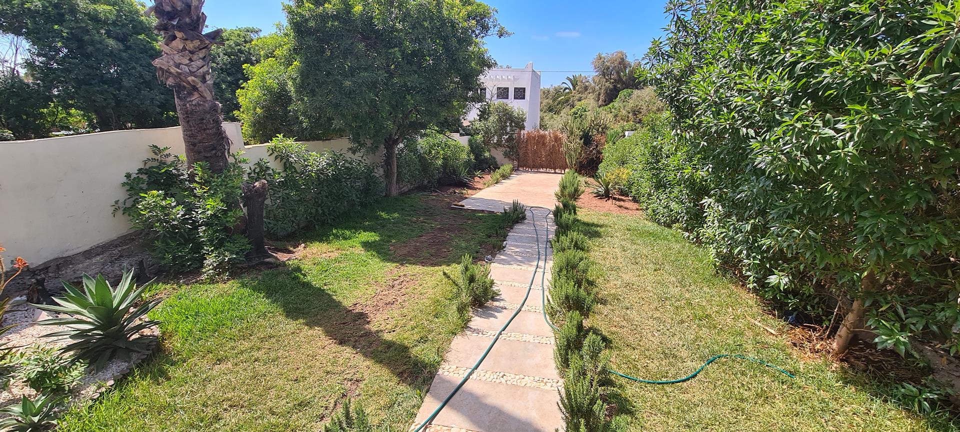 Villa plain pied avec un grand jardin Dar Bouazza
