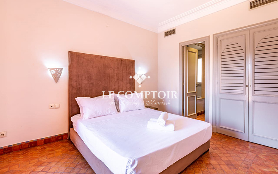 APPARTEMENT A DEUX PAS DU CENTRE VILLE — 4