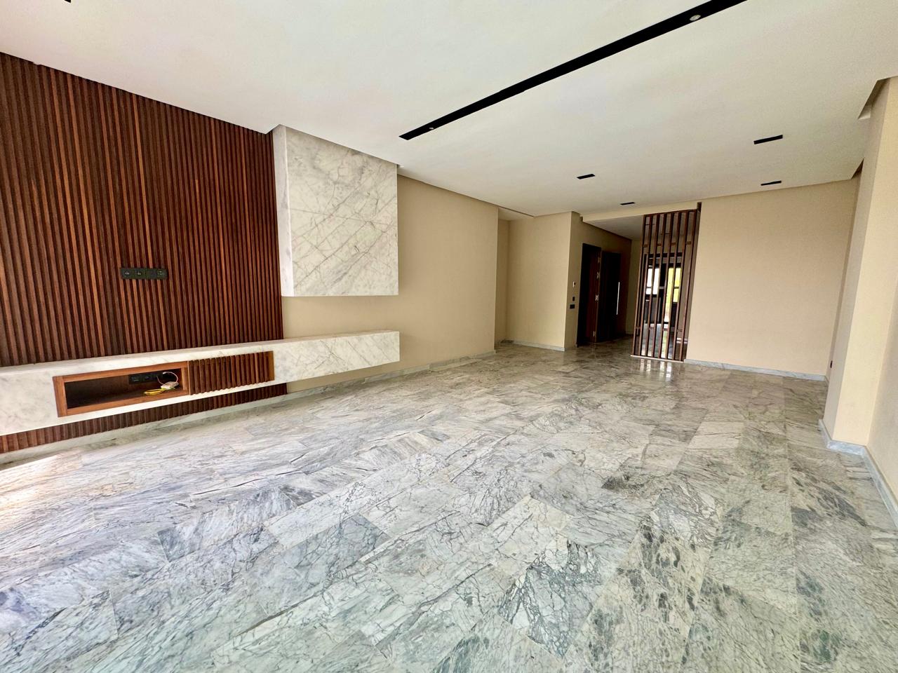 Appartement standing front de mer avec 2 terrasses — 2