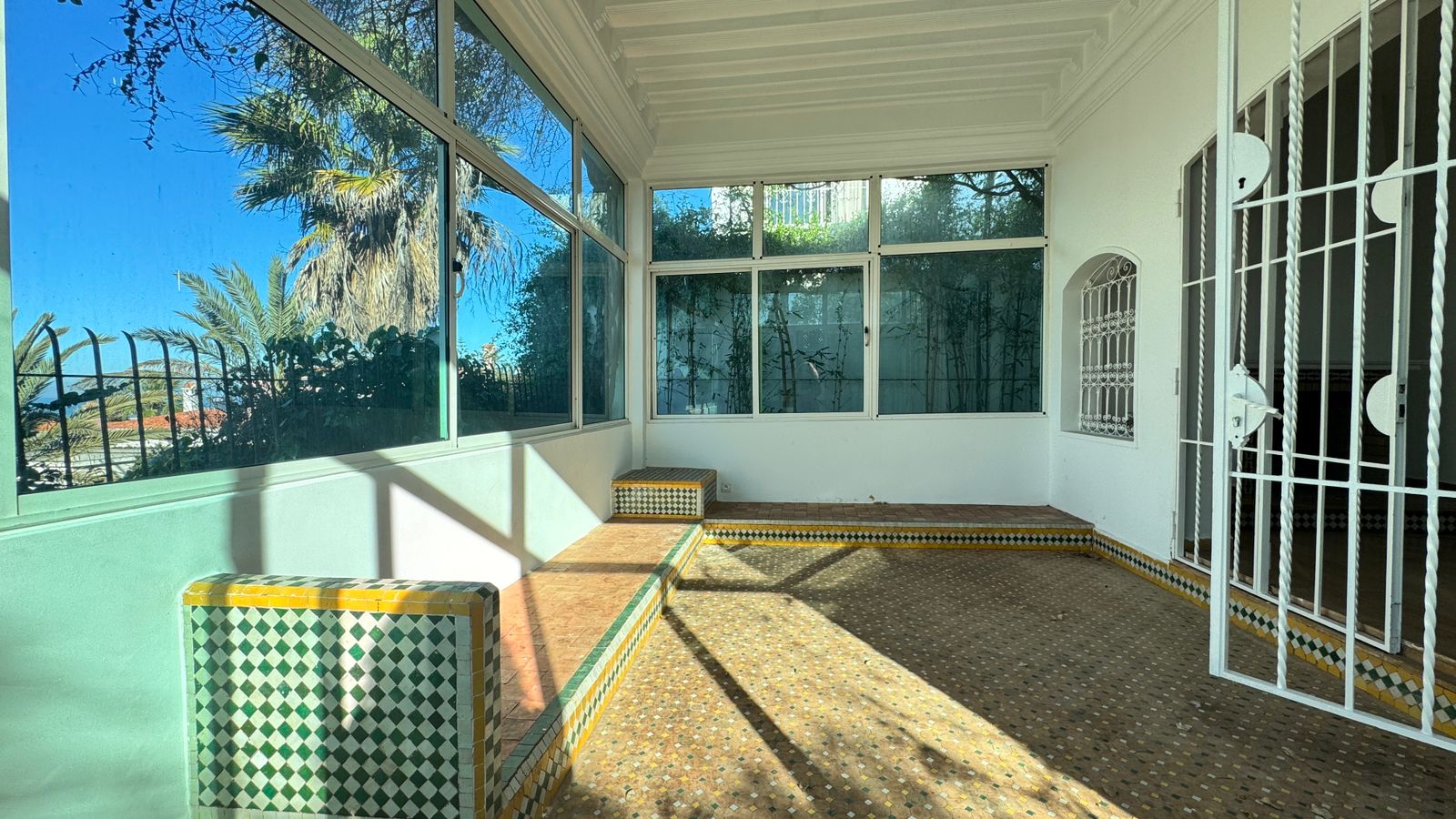 Jolie Villa vide à louer — 3