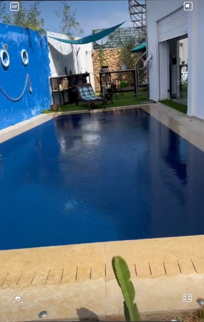 Jolie Villa avec grand jardin et piscine à Tamaris