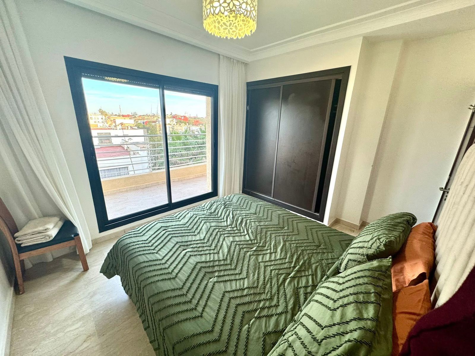 À Louer – Magnifique Appartement Meublé Front Mer à Dar Bouazza 2 CH — 3