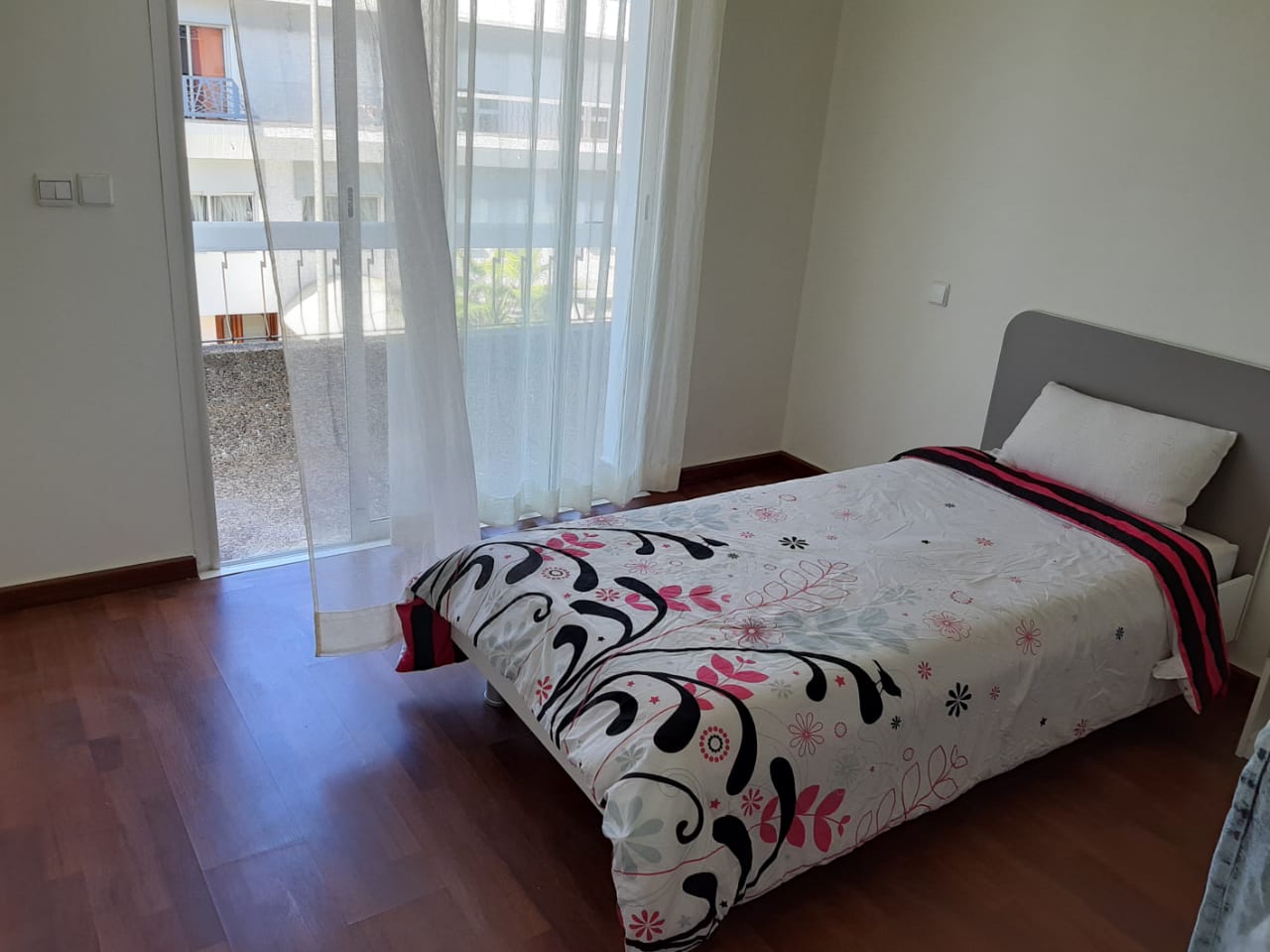 Triplex en location vide sur C.I.L  3 CH — 6