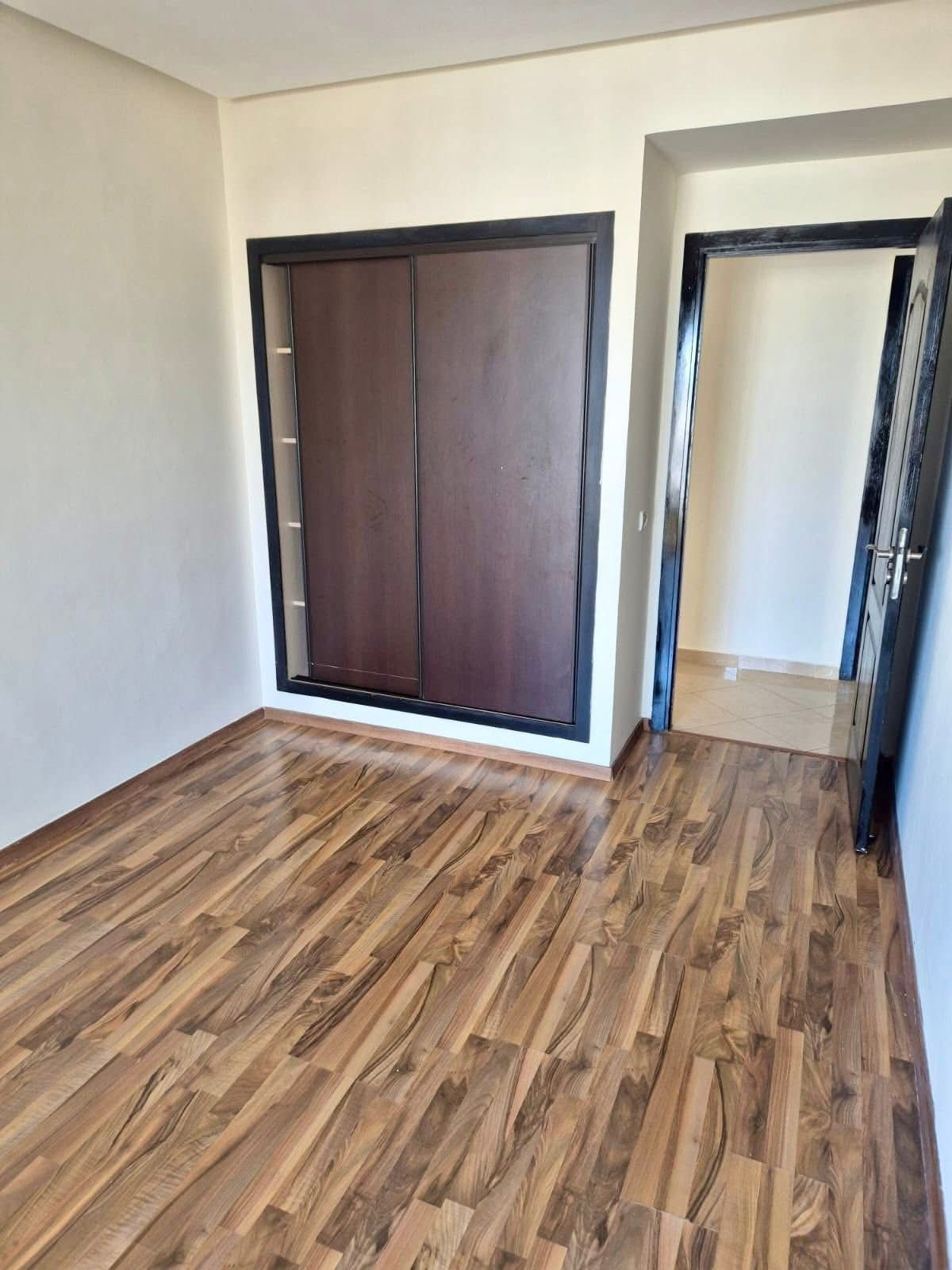 À Louer, Dar Bouazza Appartement vide 2 CH — 4