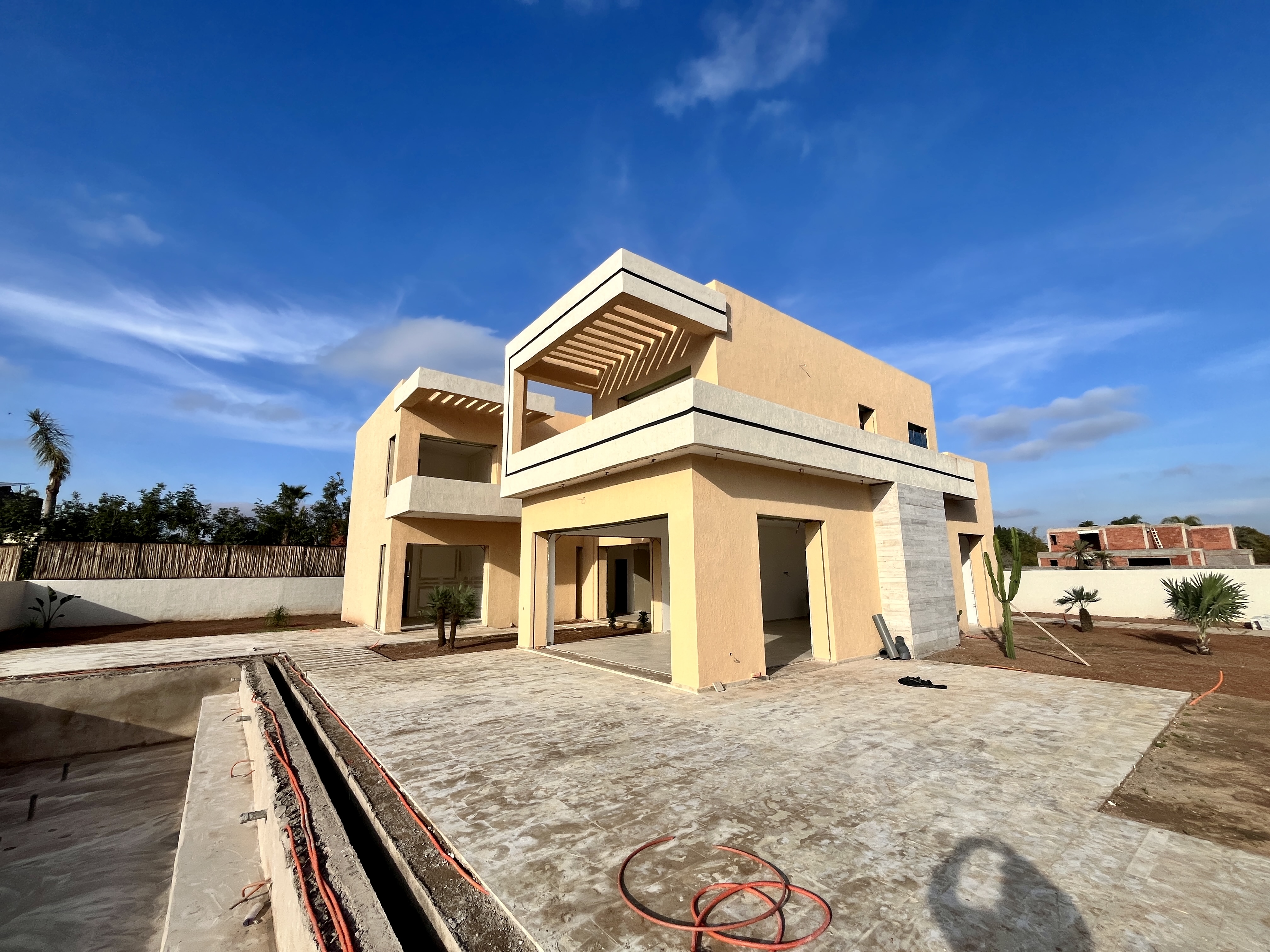 Signature Contemporaine face à l'Atlas – Marrakech