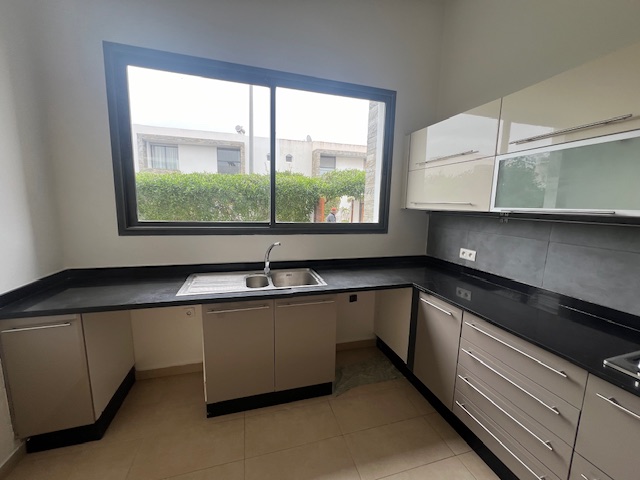 Dar Bouazza, jolie Villa à VENDRE 4 CH — 4