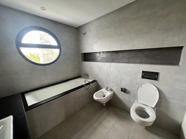 Dar Bouazza, jolie Villa à VENDRE 4 CH — 5