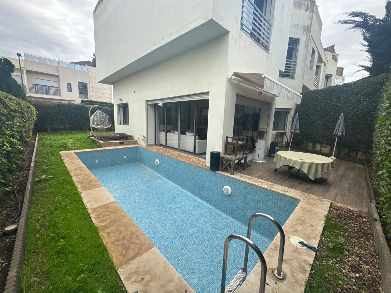 Dar Bouazza, Villa à vendre avec piscine 4  CH — 2
