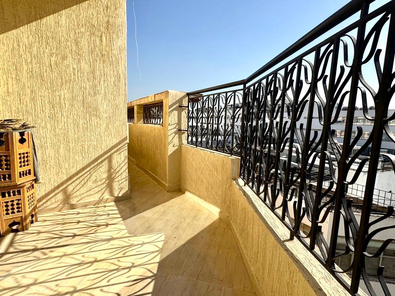 Appartement à vendre bien ensoleillé à Belvédère — 2