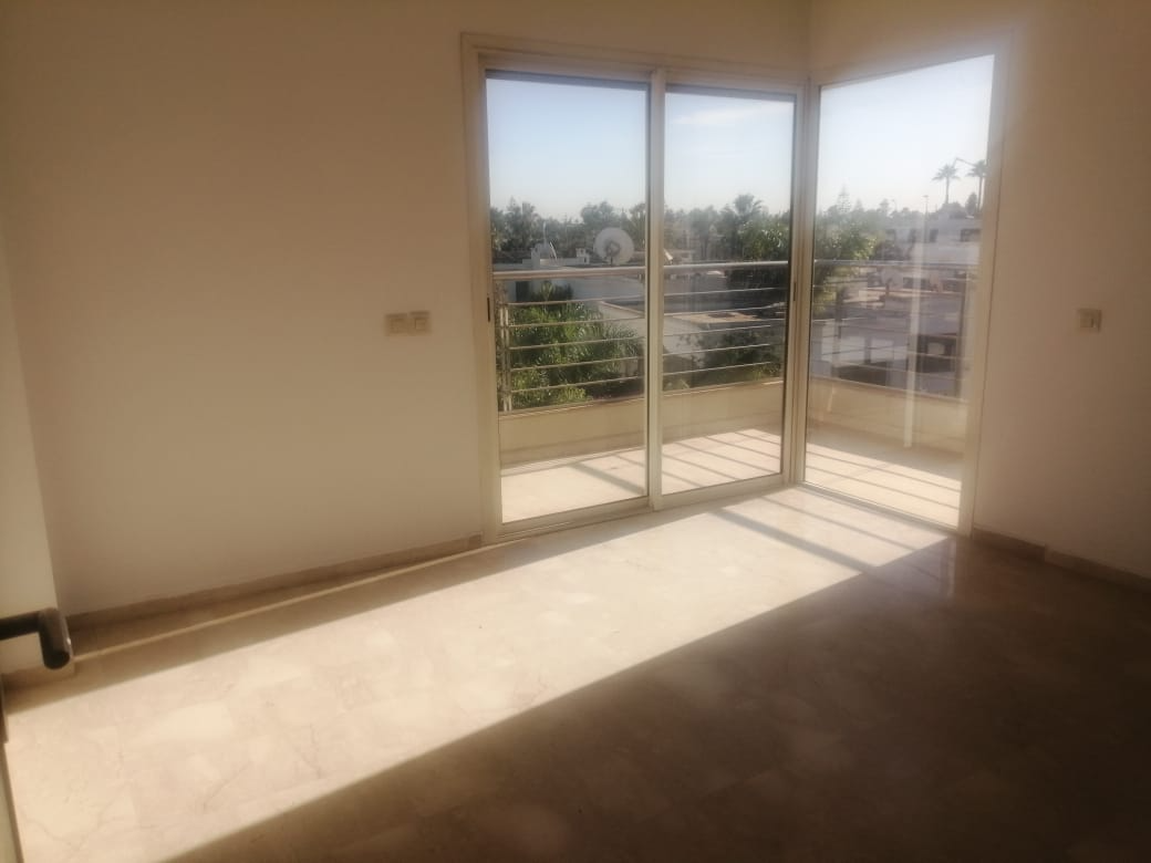 Ain Diab extension location Appartement vide 3 CH — 3