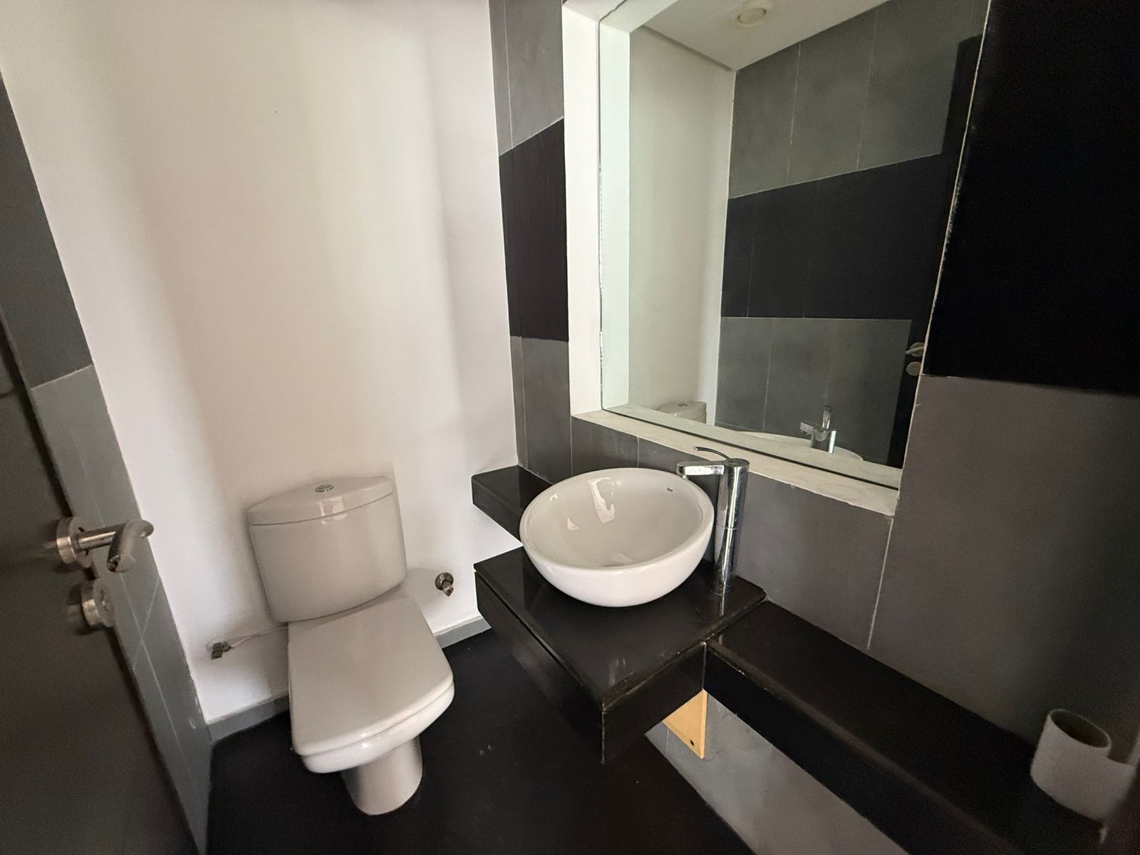 Ain Diab extension location Appartement vide 3 CH — 4