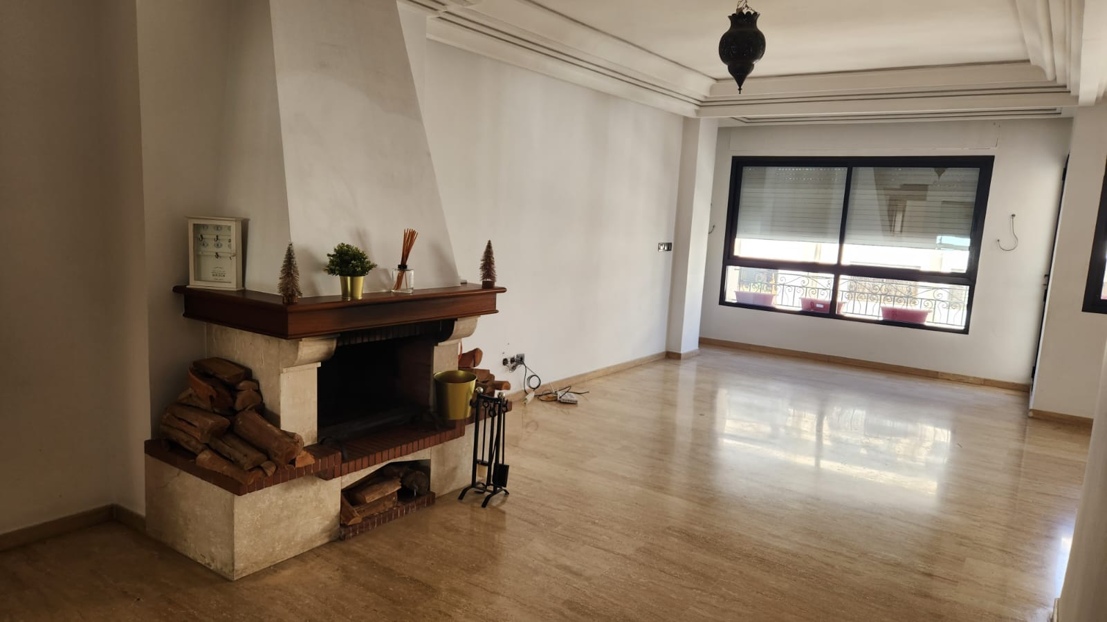 Racine – Bel appartement en vente, emplacement exceptionnel 3 CH — 2