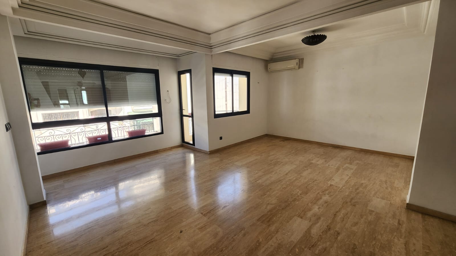 Racine – Bel appartement en vente, emplacement exceptionnel 3 CH