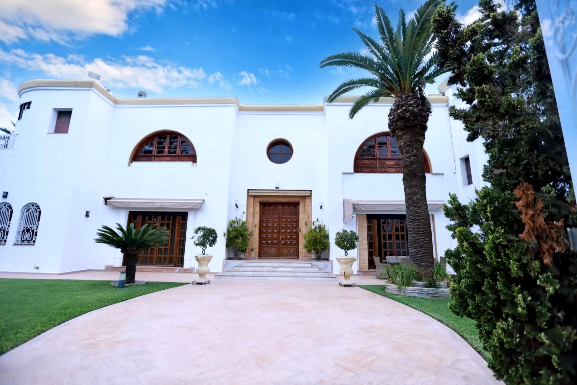 Villa d'Exception à Casablanca dans le prestigieux quartier de Californie