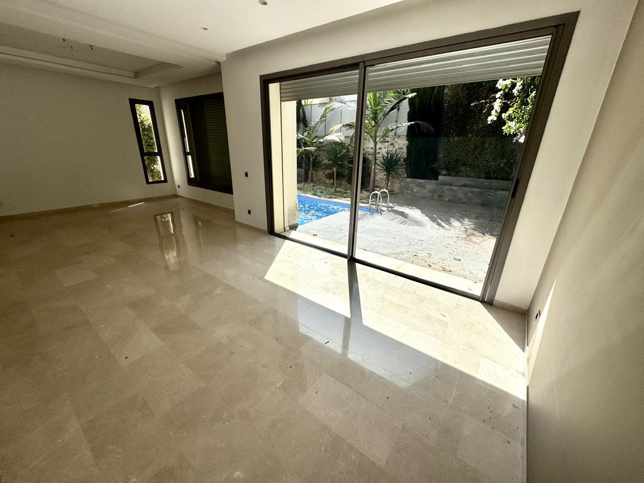 Dar Bouazza, location Magnifique villa récente 4 CH — 2