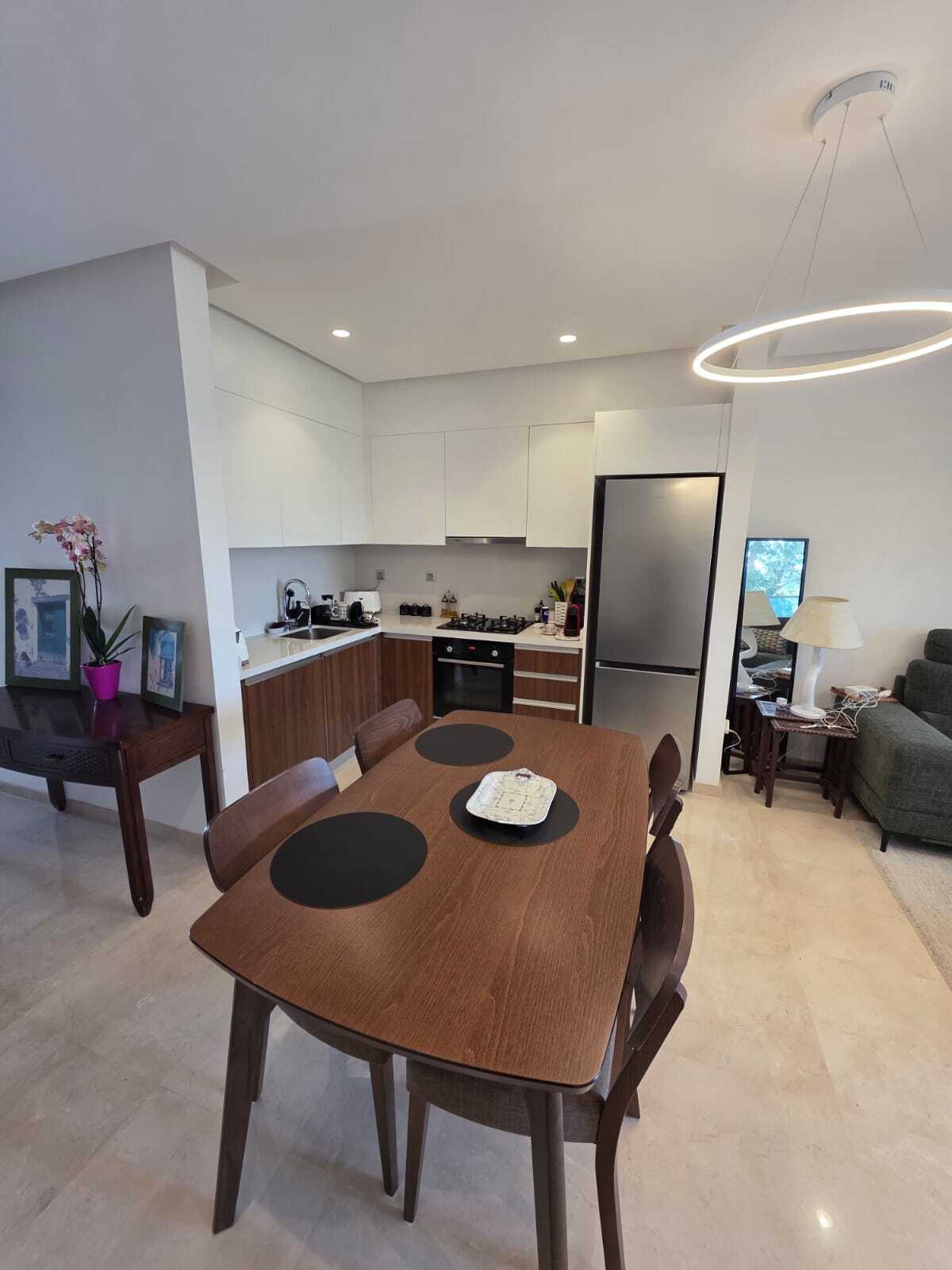 Appartement (3ème étage) de haut standing en location meublé — 4