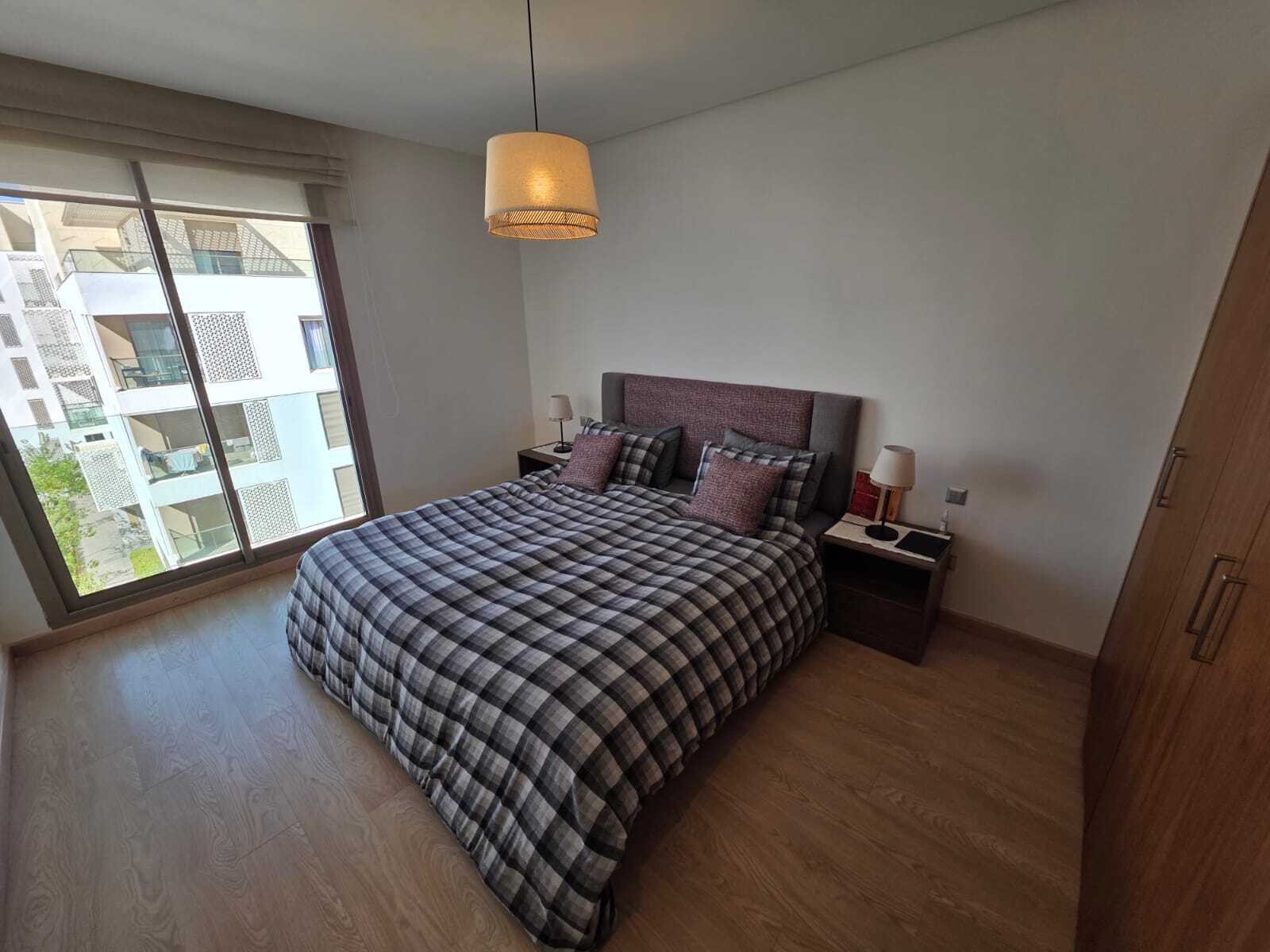 Appartement (3ème étage) de haut standing en location meublé — 3