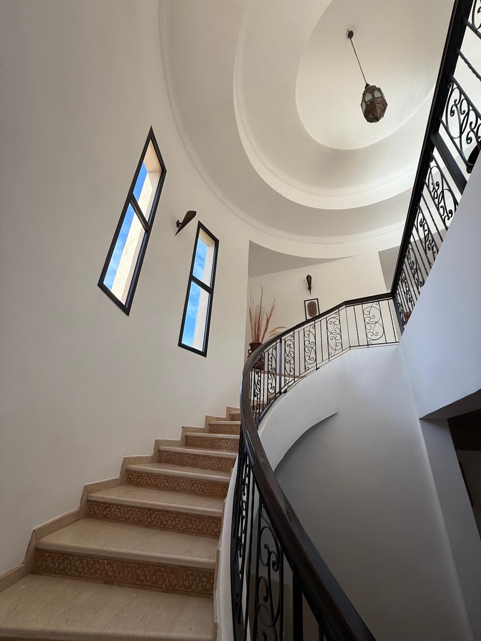 Villa 1055 m² f Amelkis — 7