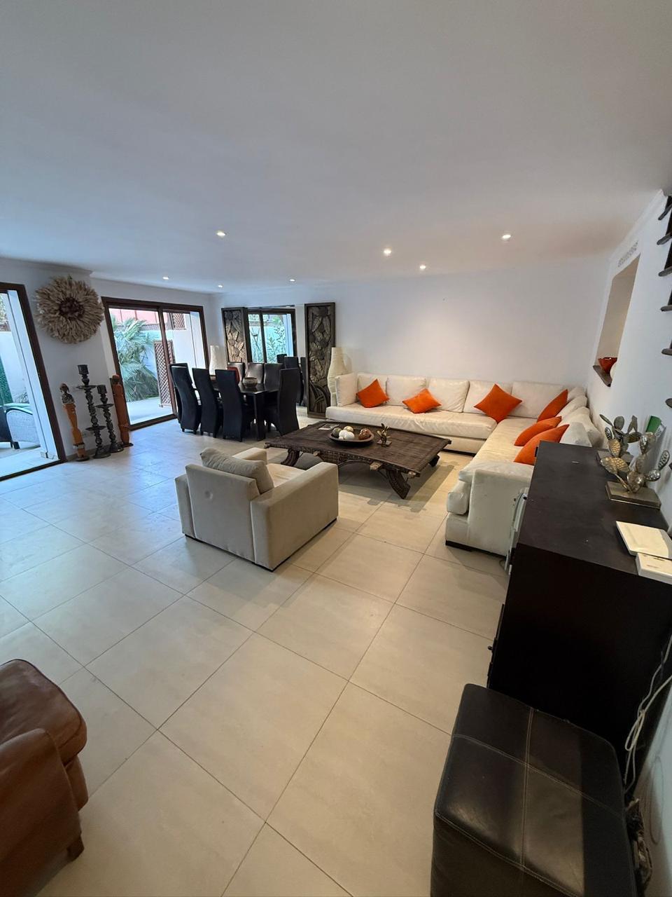 Duplex meublé à vendre 200 m² à Marrakech