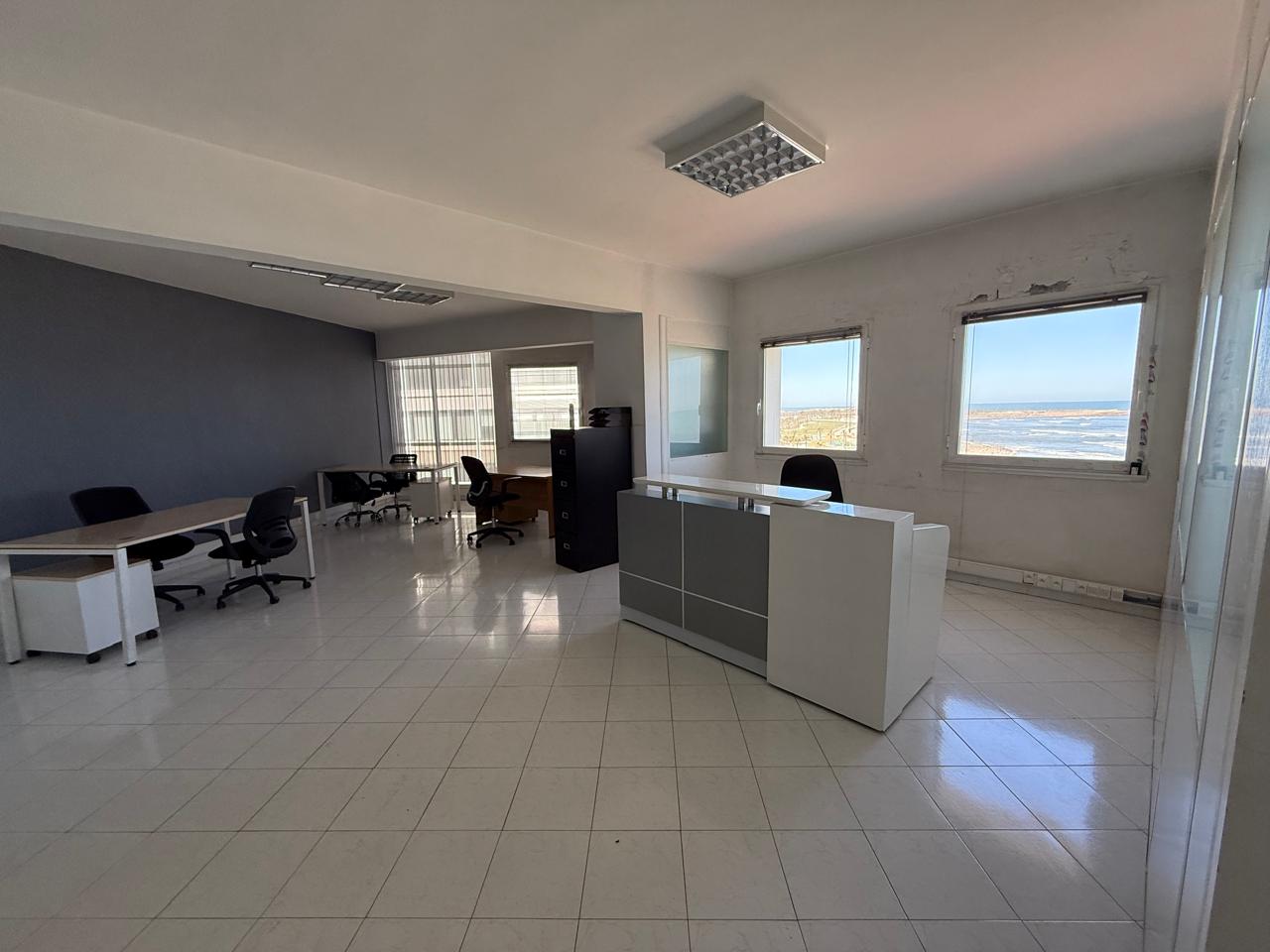 Ain Diab – Plateaux de bureaux avec vue mer à louer sur la Corniche