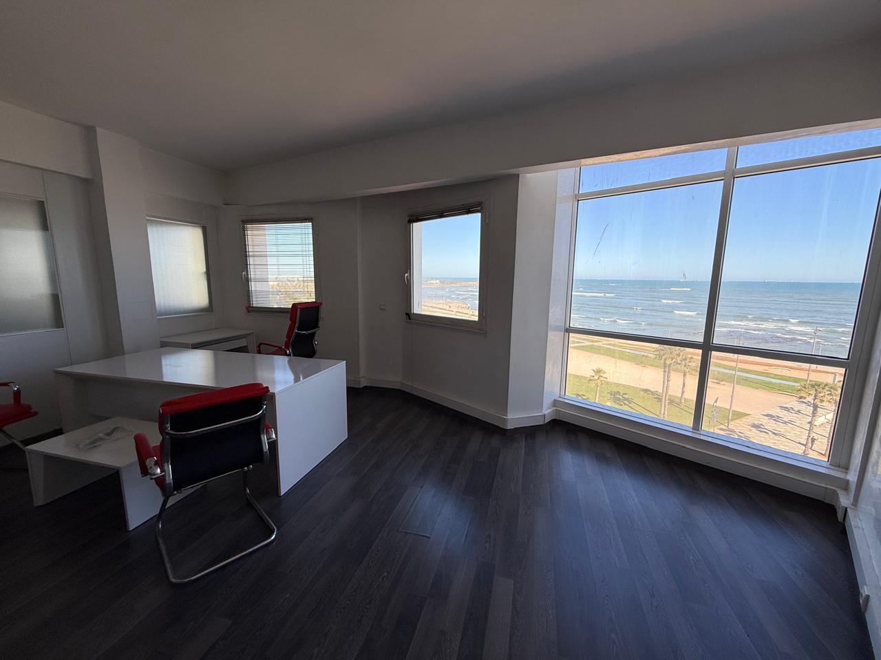 Ain Diab – Plateaux de bureaux avec vue mer à louer sur la Corniche — 6