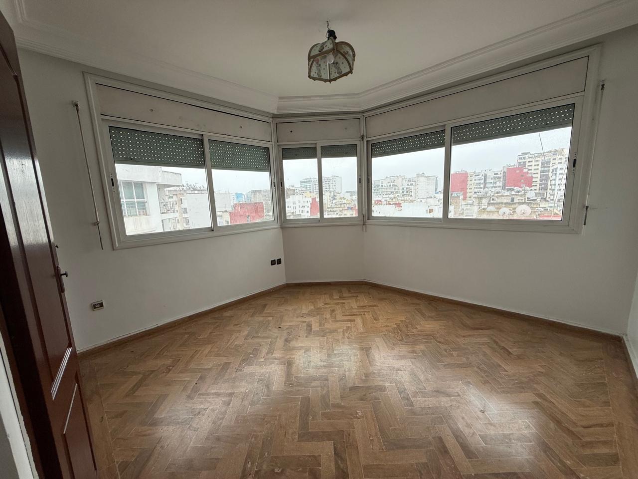 Appartement à la location – Bd Ziraoui, 3 CH — 6