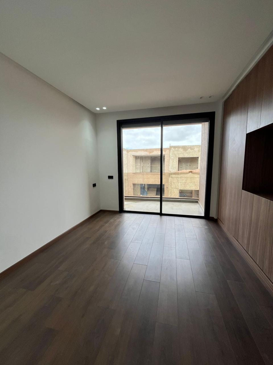 Villa  titrée  à vendre 450 m² km 12  Route Ourika — 2