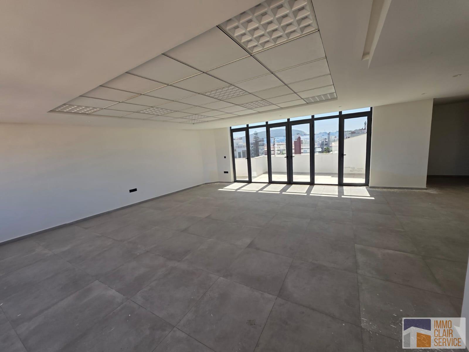 Location plateau bureau avec terrasse deux façades  (Agdal - Rabat) — 6