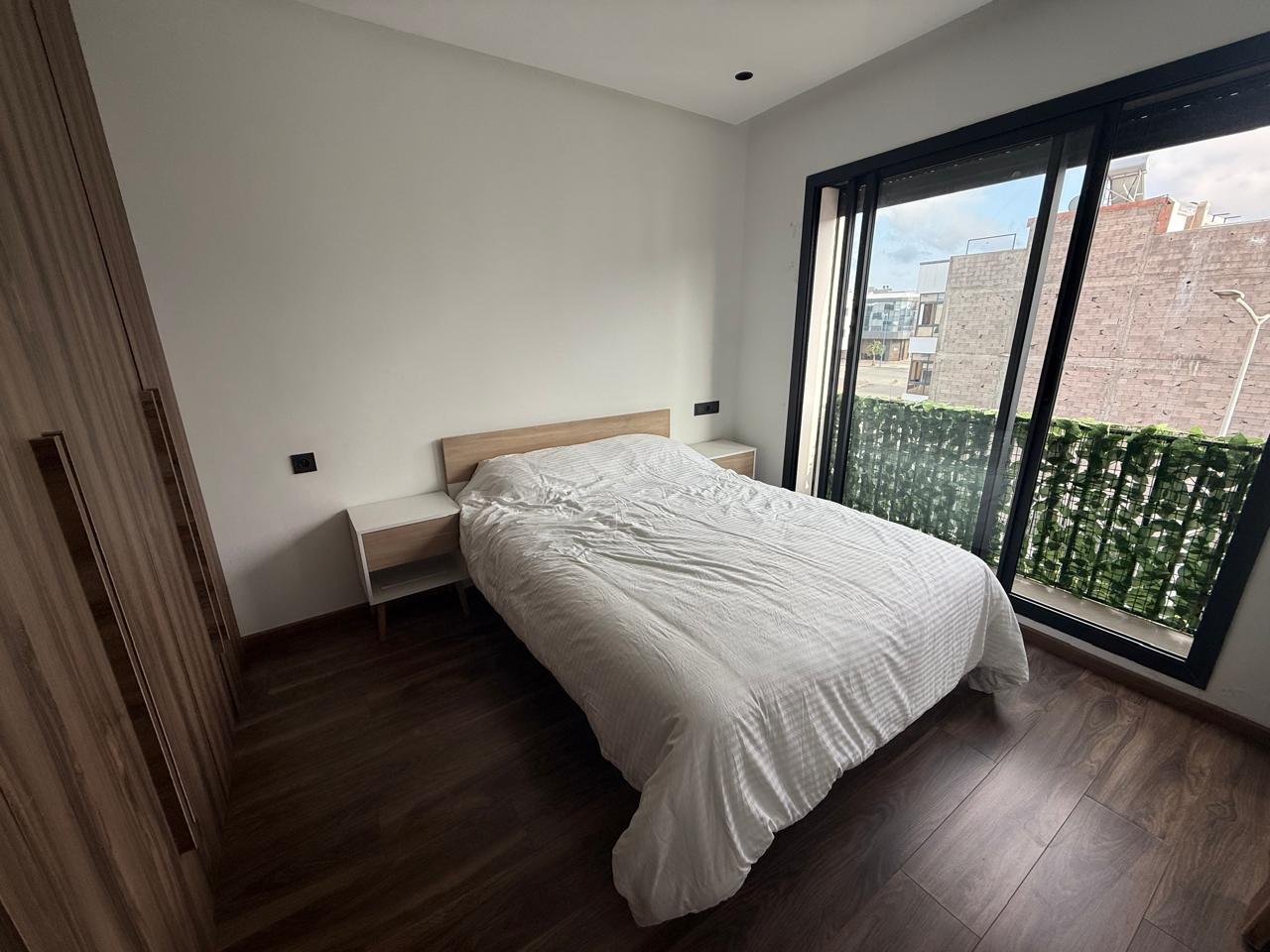Appartement meublé neuf à louer à Dar Bouazza 1 CH — 5