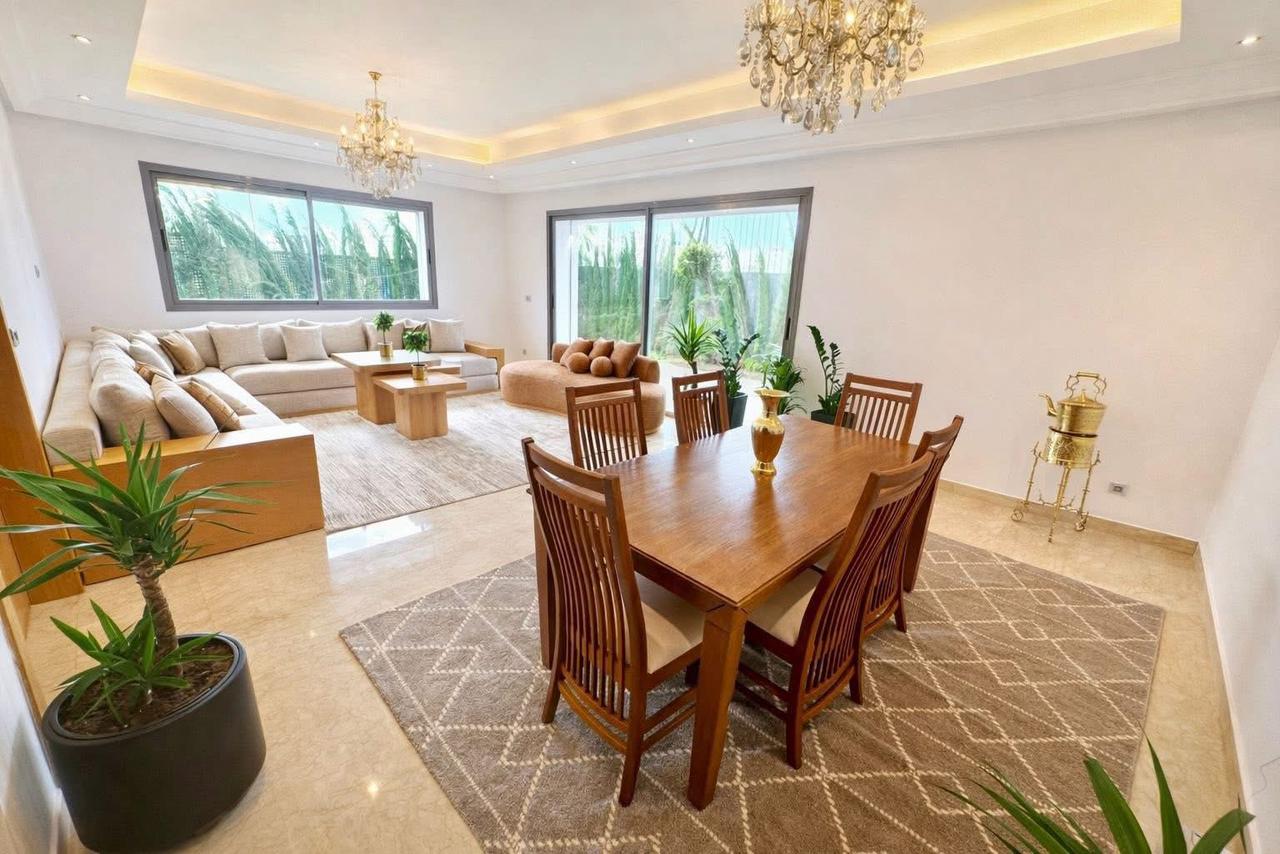 À Dar Bouazza – Villa de prestige A LOUER Meublée 4 CH — 5