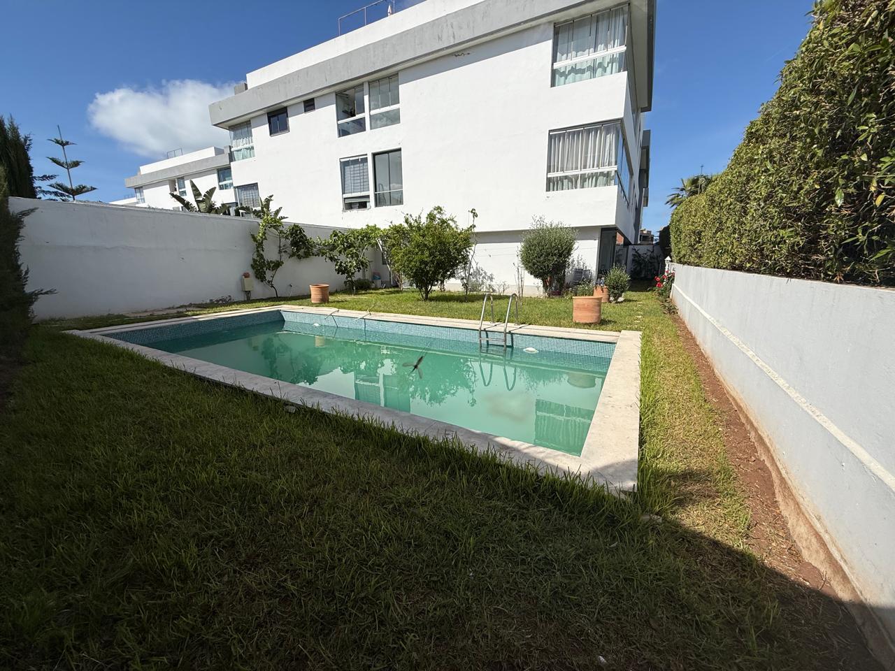 Dar Bouazza – Vente appartement rez-de-jardin + piscine privative 2CH